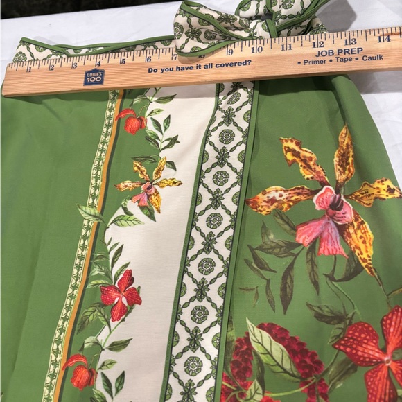 H&M SS26 Green Sleeveless Floral Tie Strap Cropped Top & Midi Wrap Skirt Size XS - Picture 14 of 15